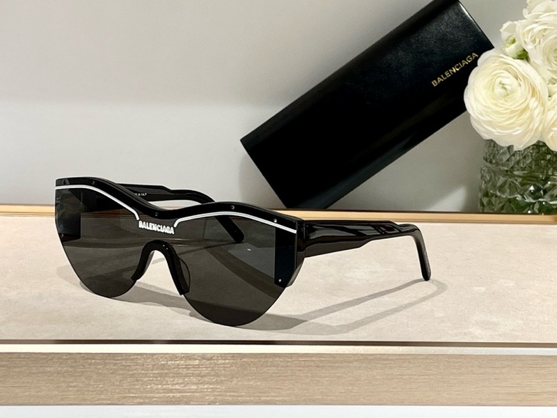 Balenciaga Sunglasses 120